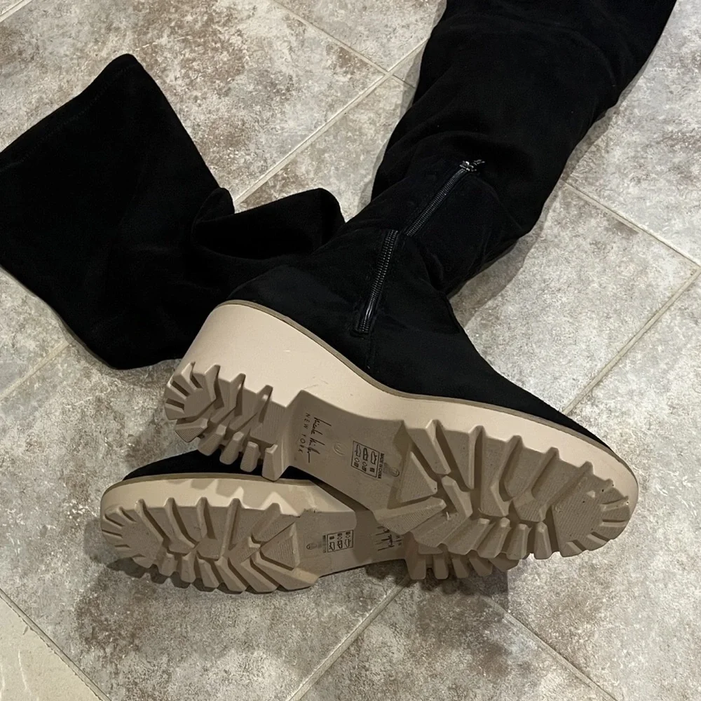 🆕 Nicole Miller Bass over the knee faux suede stretch tall black boots